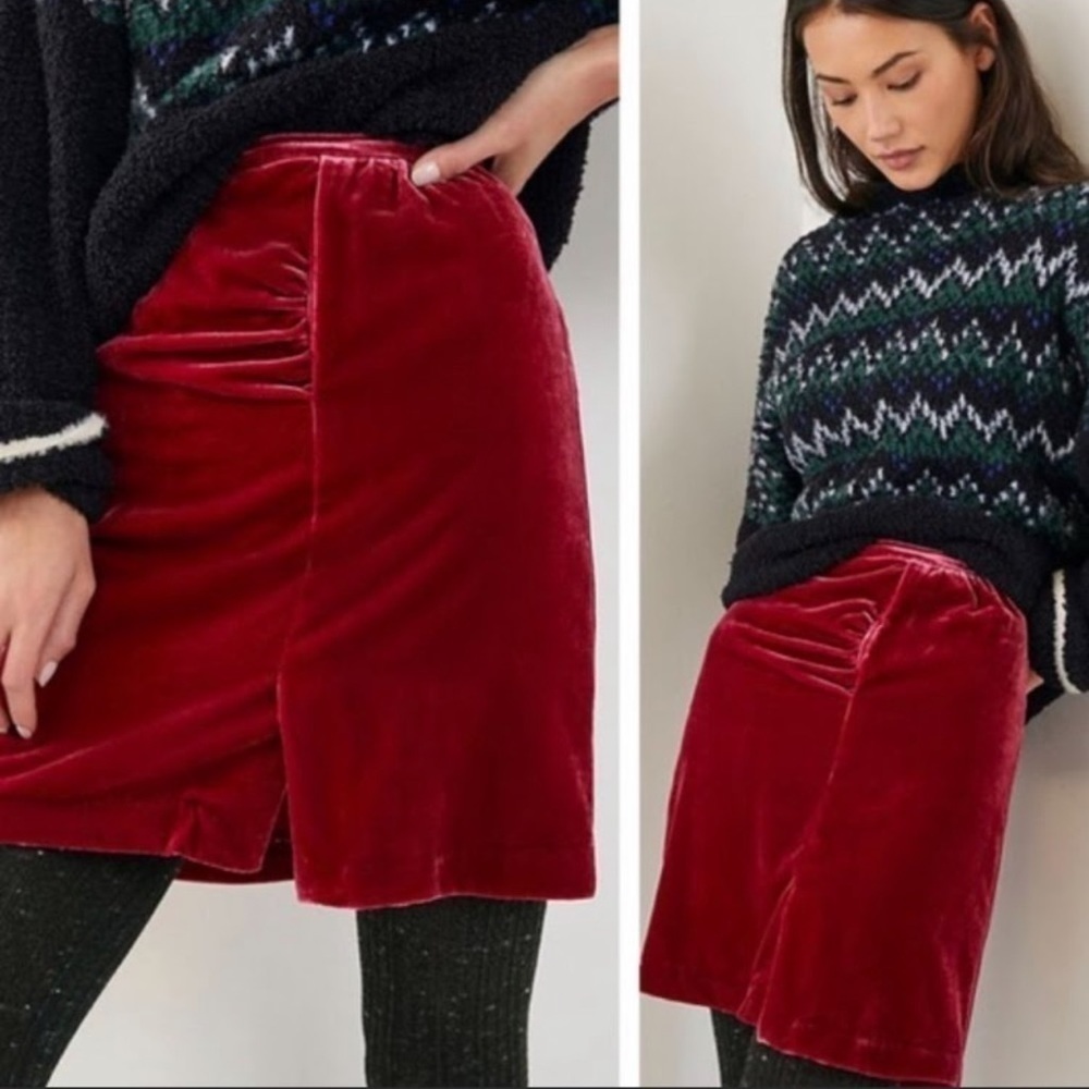 NWT Anthropologie Raspberry Monroe Velvet Mini Skirt
